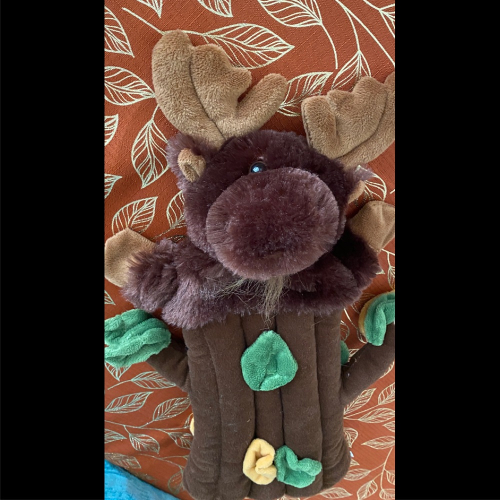 Moose in tree hand puppet
